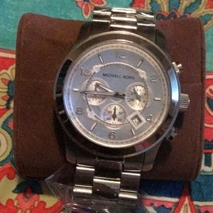 Never worn MK watch